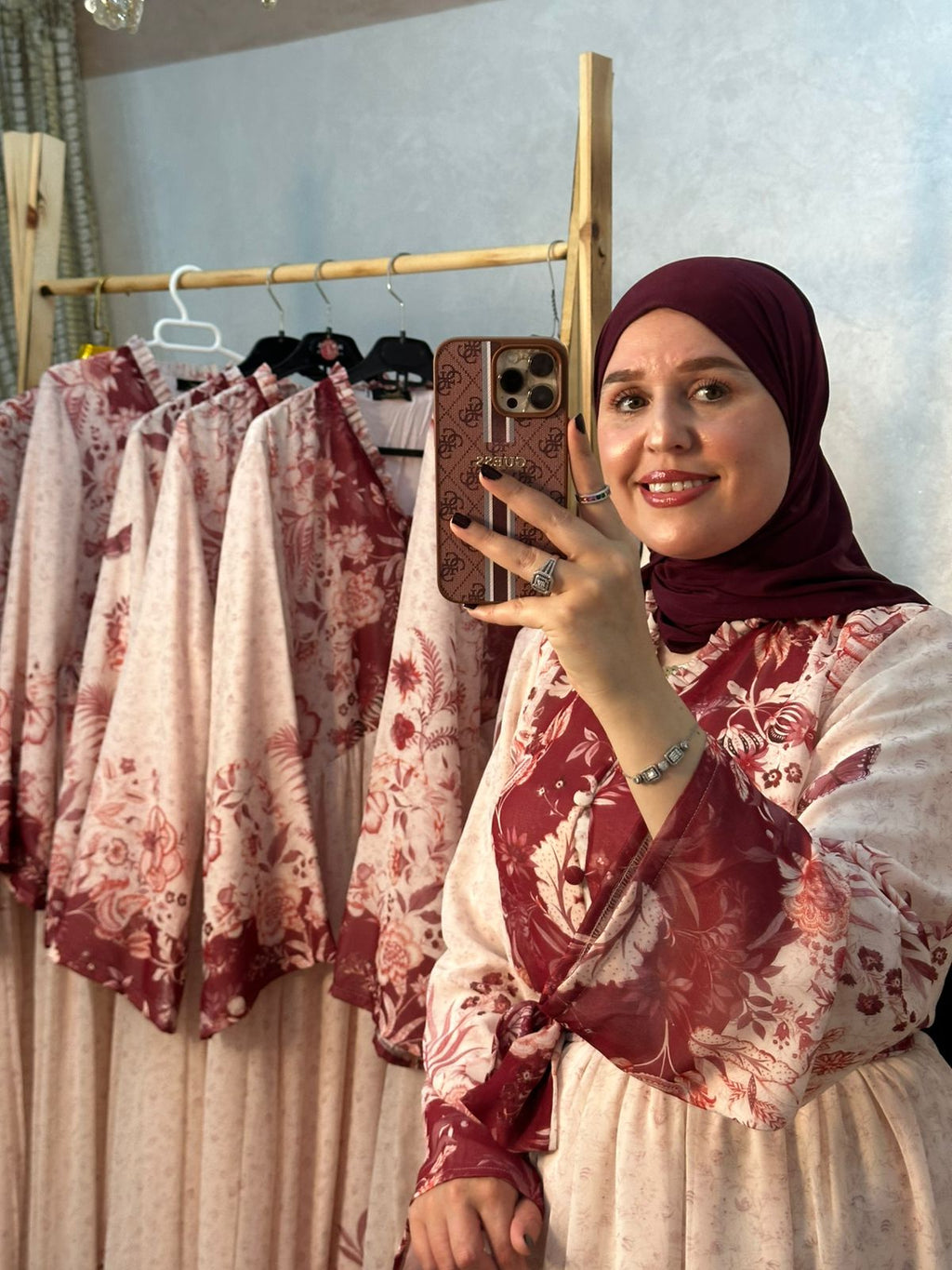فستان أميرة الورد